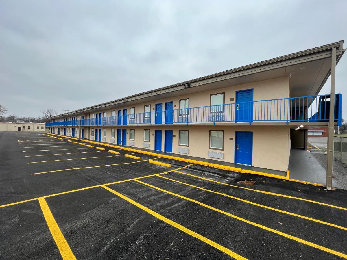 Super 8 By Wyndham Paducah I-24 Exit 4 Hotel Exterior photo